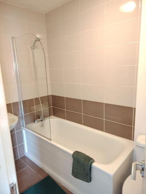 Апартаменты Beautiful 1 Bedroom Flat In Fulham